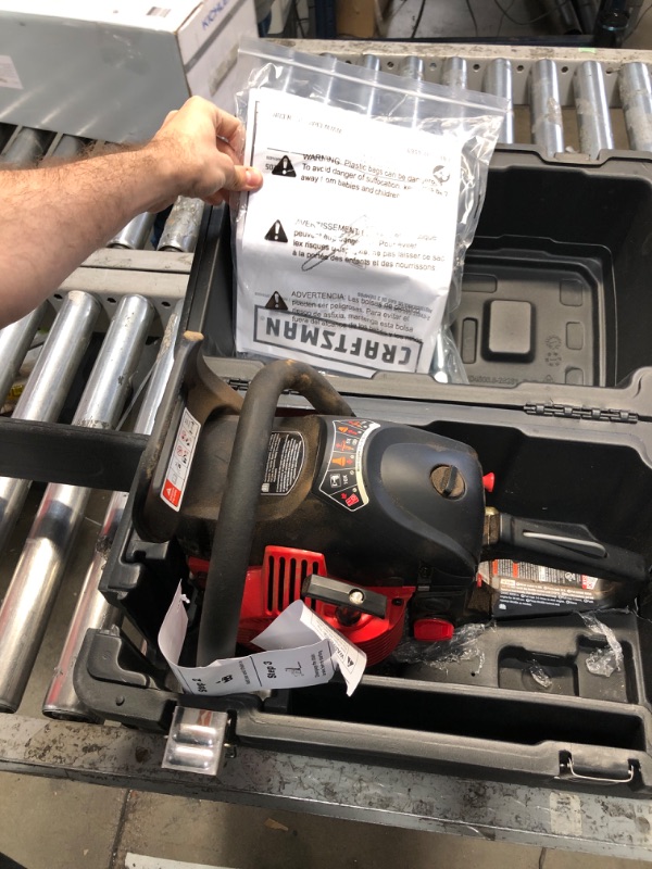 Photo 1 of **SEE NOTES** Craftsman S205 20-in 46-cc 2-Cycle GAS Chainsaw