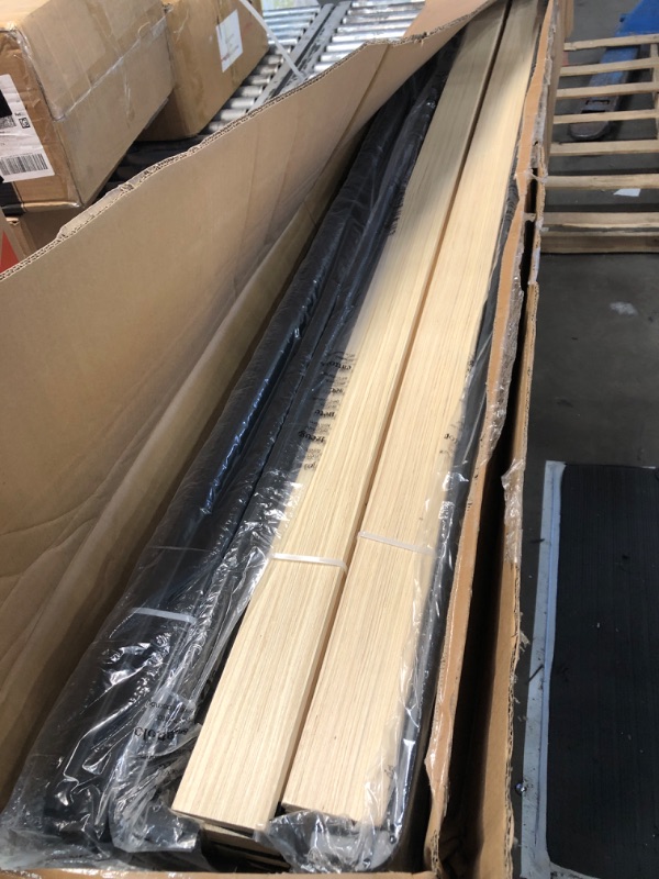 Photo 1 of ZINUS Metal Box Spring with Wood Slats /4 Inch Mattress Foundation / Sturdy Steel Structure / Easy Assembly, King King 4 Inch Smart Box Spring