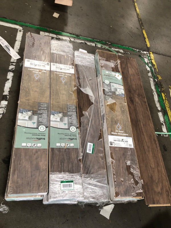 Photo 3 of **see notes**9ct, Mena Creek Oak 7 mm T x 7.56 in. W Water Resistant Laminate Wood Flooring (26.6 sqft/case)
