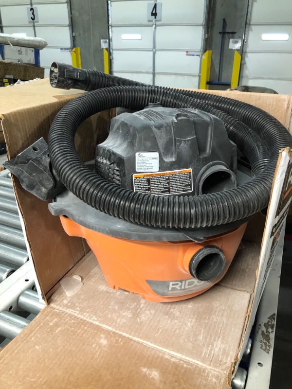 Photo 4 of (READ FULL POST) RIDGID 6 Gallon 3.5 Peak HP NXT Wet/Dry Shop Vacuum with Filter, Locking Hose and Accessories