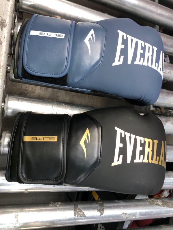 Photo 1 of 2 right gloves different ounces everlast