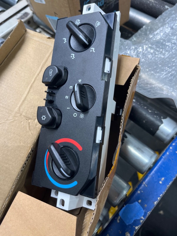 Photo 1 of XtremeAmazing Manual A/C Air Conditioning Heater Control Panel Compatible with Chevy Colorado GMC Canyon 15-73870 15221922