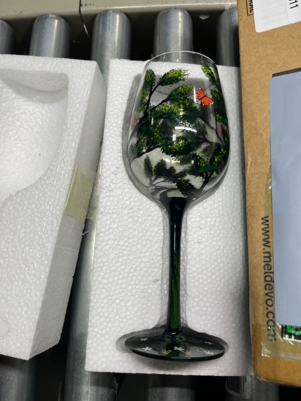 Photo 3 of 1PCS Hand Painted Wine Glass Four Seasons Tree Wine Glasses Fall Leaves Flower Seasons Colored Wine Glasses for Wine Cocktails Novelty Gift for Birthdays Weddings(Stem glass)