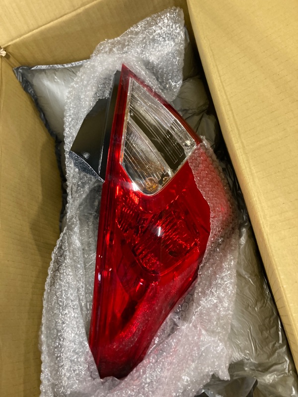 Photo 3 of For Nissan Versa Rear Tail Light 2012-2017 Driver Side Sedan For NI2800194 | 26555-3AN0A