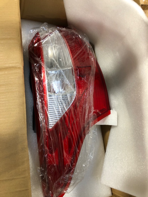 Photo 2 of MZORANGE Tail Light Lamp Rear Brake Lamp Stop Indicator Light For Ford Focus Sedan 2012 2013 2014 with Bulb (Left Driver Side)