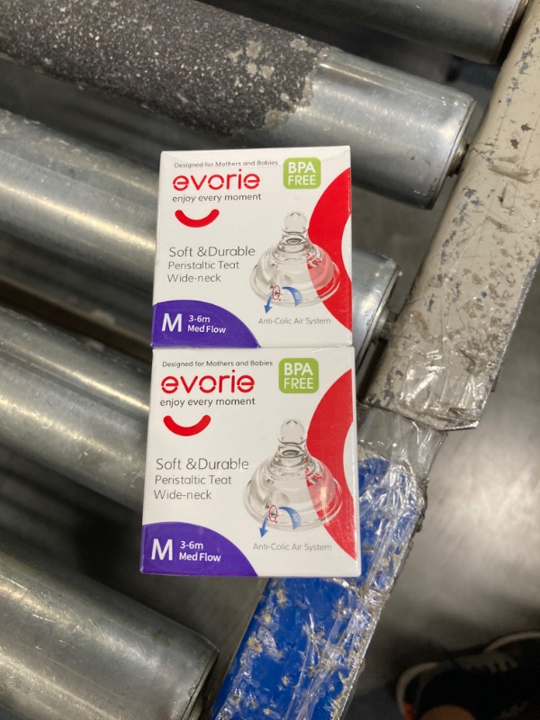Photo 1 of Evorie Wide-Neck Anti-Colic Natural Soft Silicon Baby Feeding Bottle Nipple Twin Pack (M)