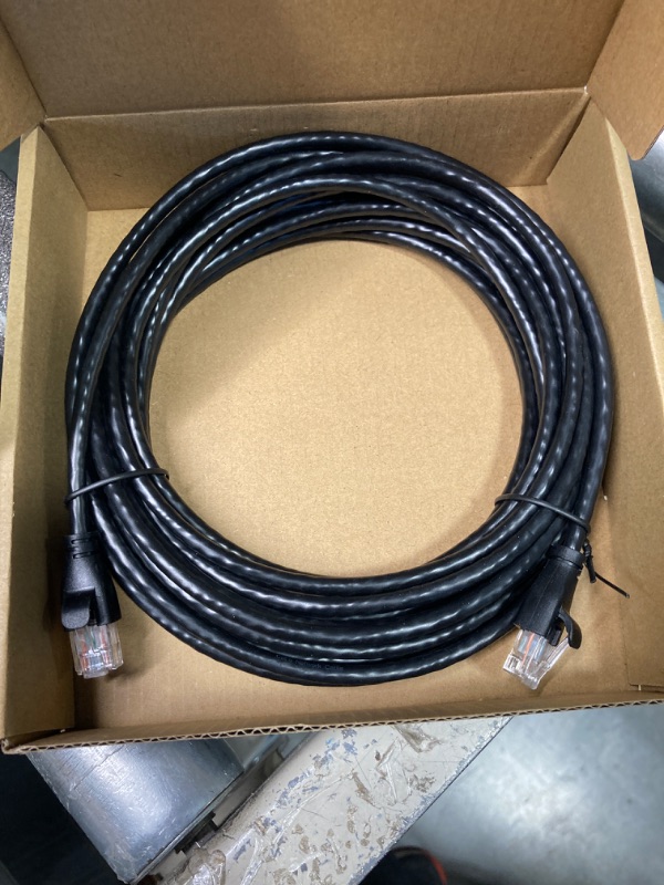 Photo 1 of Amazon Basics RJ45 Cat-6 Ethernet Patch Internet Cable - 25 Foot (7.6 Meters) 25 Foot 1-Pack Cable