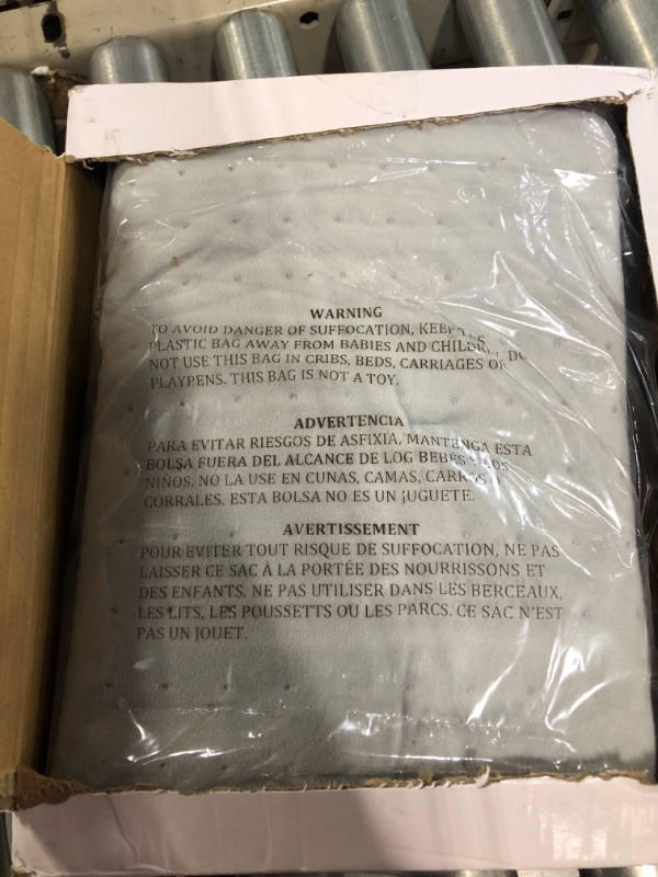 Photo 1 of Boncare® Rapid Heat Up XXL 20"x24" Heating Pad for Back Pain Relief and Cramps with Auto Shut Off 4 Temperature Settings 90 Mins Auto-Off Super Soft Moist/Dry Hot Heat Pad (JY6102F, 20” x 24“) JY6102F 20” x 24“