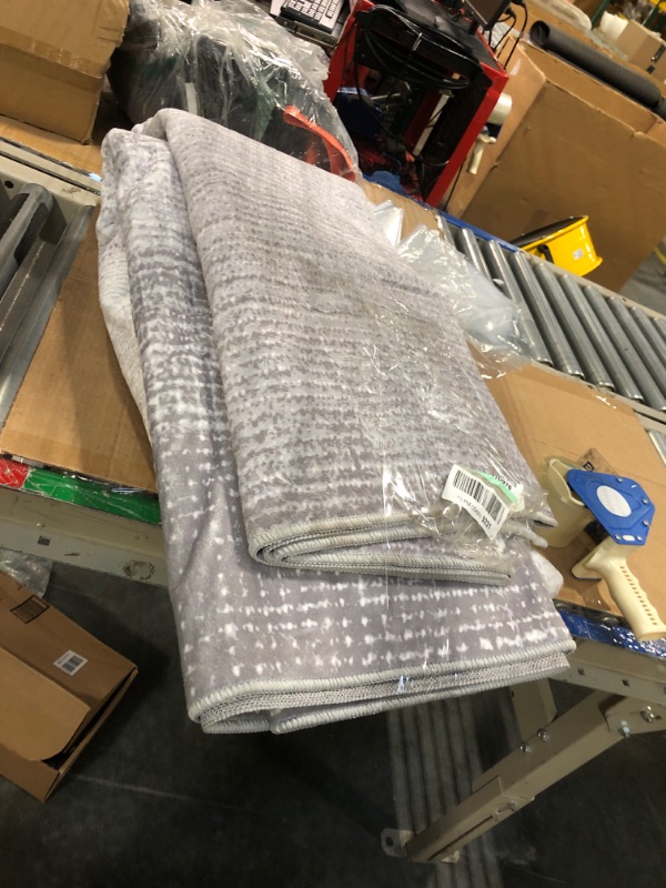 Photo 1 of Wonnitar Modern Ombre Washable 8x10 Rug,Non-Slip Soft Grey Area Rugs for Living Room,Non-Shedding Large Bedroom Rug,Gradient Ultra-Thin Stain Resistant Floor Carpet for Dining Table Office 8' x 10' Grey