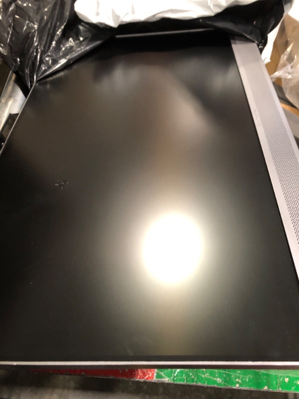 Photo 4 of **** SCREEN CRACKED**** *** FOR PARTS ONLY ** NO RETUNRS***
HP EliteDisplay E27 G4 27 Inch IPS LED Backlit Monitor, FHD 1920 x 1080, Blue Light Filter, HDMI, VGA, DisplayPort, Black