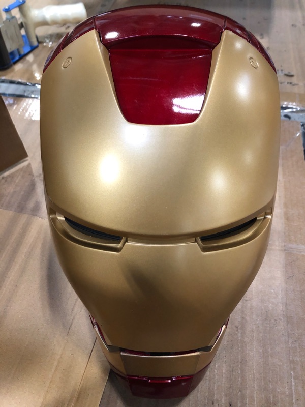 Photo 3 of Hasbro B7435E48 Marvel Legends Iron Man Electronic Helmet****USED*** BOX IS DAMAGED** 