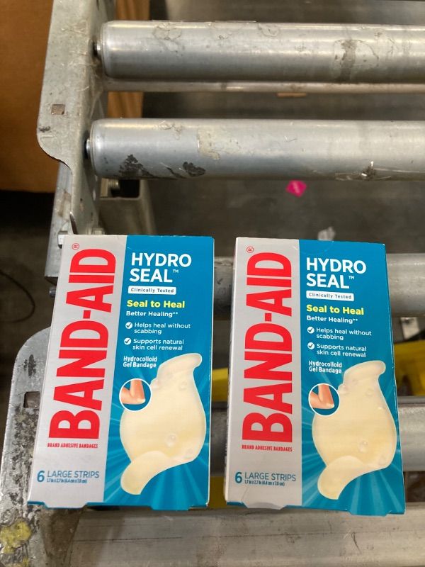 Photo 1 of **2PACK** Band-Aid Brand Hydro Seal Large Waterproof Adhesive Bandages for Wound Care and Blisters, 6 ct