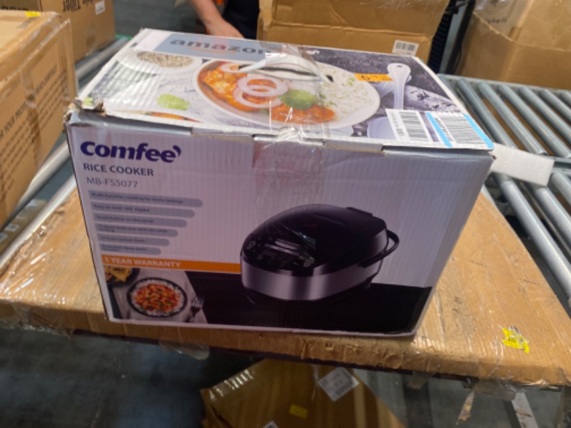 Photo 2 of ****USED** COMFEE' Rice Cooker, Japanese Large Rice Cooker with Fuzzy Logic Technology, 11 Presets, 10 Cup Uncooked/20 Cup Cooked, Auto Keep Warm, 24-Hr Delay Timer Black 10 Cups