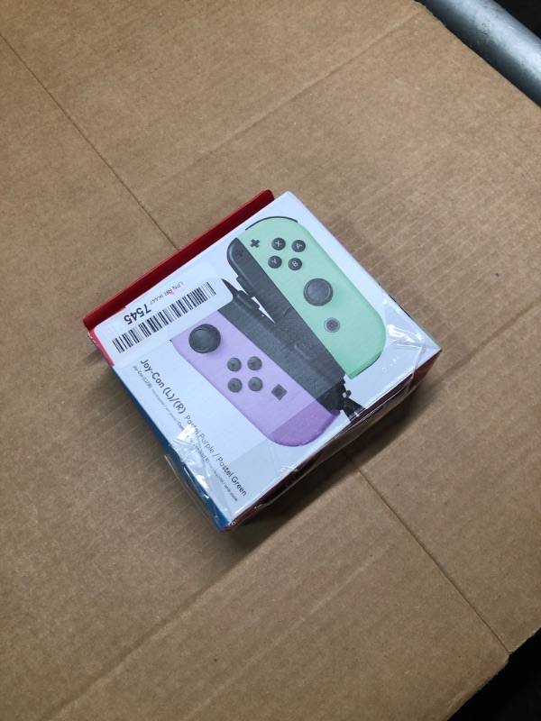 Photo 3 of Joy-Con (L)/(R) - Pastel Purple/Pastel Green Pastel Purple/Pastel Green Joy-Con (L)/(R)