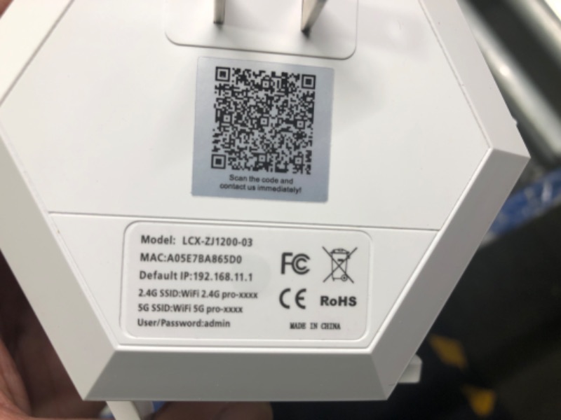 Photo 1 of 2024 WiFi Extender Signal Booster for Home Powerful 6 Antennas WiFi Booster, Up to 10000 sq.ft Coverage, 1200Mbps Dual Band 5GHz/2.4GHz Long Range Wireless Internet Booster WiFi Repeater Powerful 6 Antennas [White]