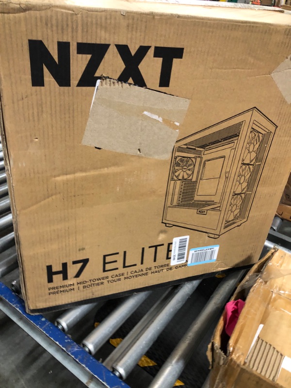 Photo 2 of NZXT H7 Elite - CM-H71EB-02 - ATX Mid Tower PC Gaming Case - Front I/O USB Type-C Port - Quick-Release Tempered Glass Side Panel - Black (2023) H7 Elite 2023 RGB fan Black