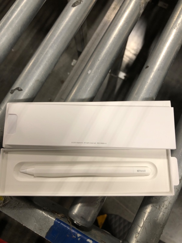 Photo 3 of Apple Pencil (USB-C) ???????