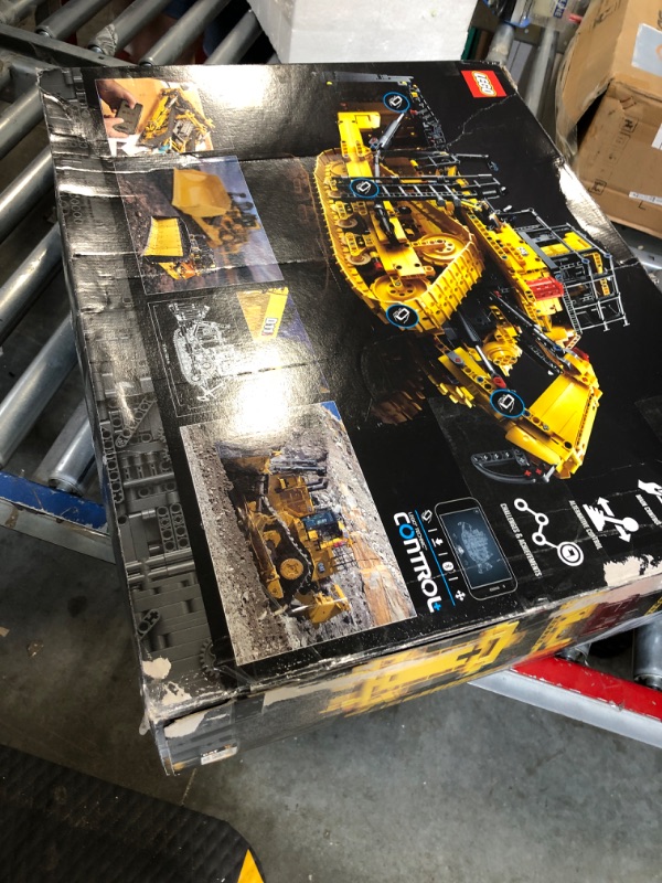 Photo 2 of ***SELLING FOR PARTS*** LEGO Technic App-Controlled Cat D11 Bulldozer 42131 Building Set for Adults (3,854 Pieces) Standard Packaging