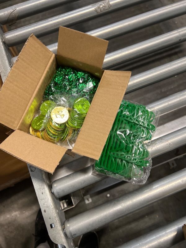 Photo 1 of 78Pcs St Patricks Day Accessories Party Favors Set Decor for Women Man 6 Shamrocks Bead Necklaces 6 Shamrocks Eyeglasses 66 stickers Tattoos Irish Flag St. Patrick Day Party Favors Dressing-up Set