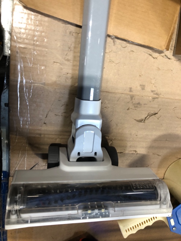 Photo 4 of *** ***NON FUNCTIONAL//SOLD AS PARTS ALL SALES FINAL*** ***
BLACK+DECKER POWERSERIES+ 16V MAX Cordless Stick Vacuum with LED Floor Lights, Lightweight, Multi-Surface, White (BHFEA420J) 16V Vacuum