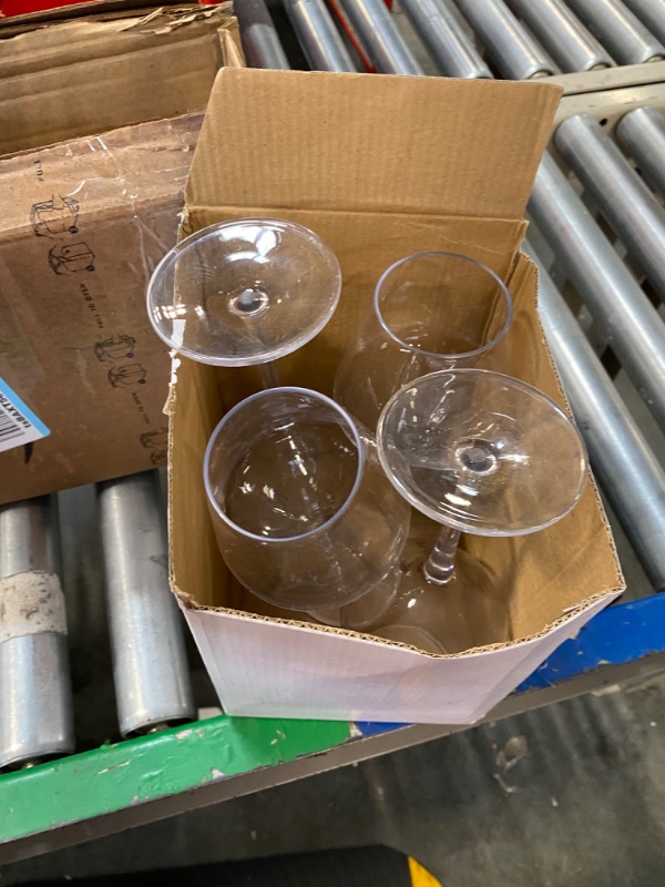 Photo 1 of 4 count plastic wine glasses