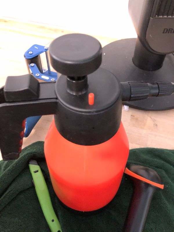 Photo 5 of ****USED**MyLifeUNIT Hand Pressure Sprayer, Spray Bottle with Adjustable Pressure Nozzle for Plants, 35OZ
