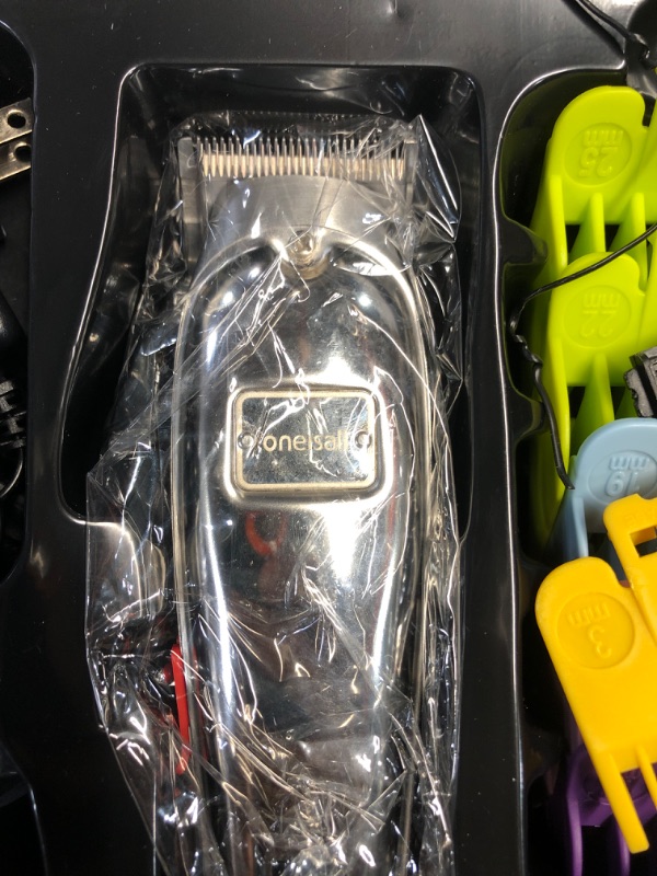 Photo 4 of *** LOOKS NEW*** oneisall Dog Grooming Clippers for Thick Heavy Coats