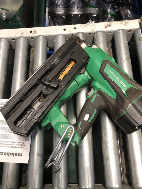 Photo 2 of **PARTS ONLY**NON REFUNDABLE**
Metabo HPT 3.5-in 21-Degree Cordless Framing Nailer (BAG, Battery & Charger Included)