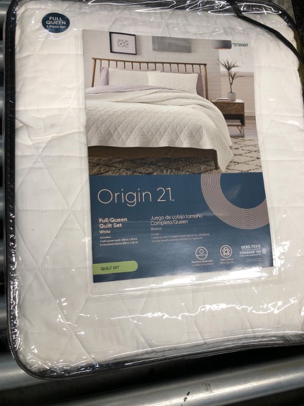 Photo 2 of ***BOX OF 3***Origin 21 Triangle Stitch 3-Piece White Full/Queen Quilt Set