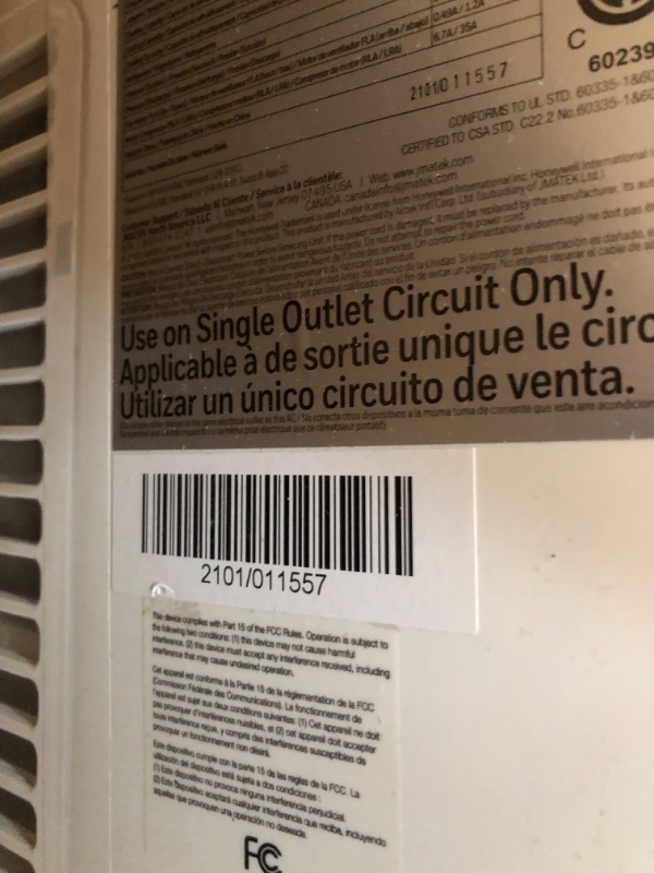 Photo 3 of **PARTS ONLY NON REFUNDABLE** READ NOTES**
Honeywell 7,100 BTU (10,000 BTU ASHRAE) Portable Air Conditioner with Dehumidifier & Fan up to 400 sq ft, HJ0CESWK7