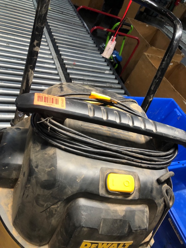 Photo 5 of **PARTS ONLY NON REFUNDABLE** READ NOTES**
DEWALT Stealthsonic Quiet 16-Gallons 6.5-HP Corded Wet/Dry Shop Vacuum with Accessories Included