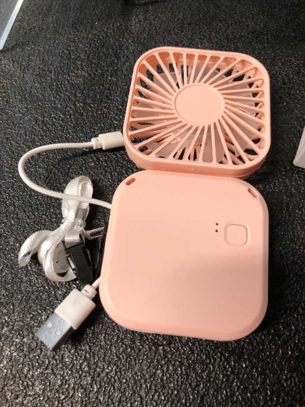 Photo 2 of  1pc Portable Summer Mini Fan Hand Held Fan Top Hat Costume Hook Plates for Bed Frame Usb Desk Fan Desk Fans Small Electric Fan Desk Mini Fan Charging Fan Pink Desktop