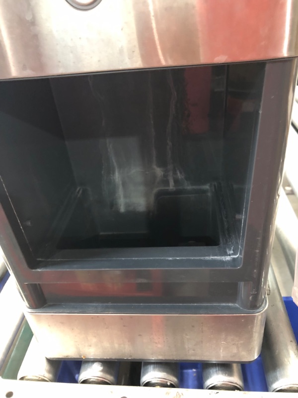 Photo 4 of ***USED - MISSING PARTS - UNTESTED - SEE COMMENTS***
GE Profile Opal 2.0 with 0.75 Gallon Tank, Chewable Crunchable Countertop Nugget Ice Maker, Scoop included, 38 lbs in 24 hours, Pellet Ice Machine with WiFi & Smart Connected, Stainless Steel Opal 2.0 +