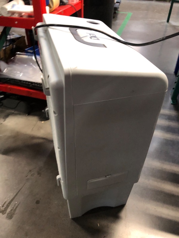 Photo 4 of ***USED - NOT FUNCTIONAL - SEE COMMENTS***
Dial 3-Speed Portable Evaporative Cooler - Up to 500 sqft, 1300 CFM - PEC-A-1300-1M