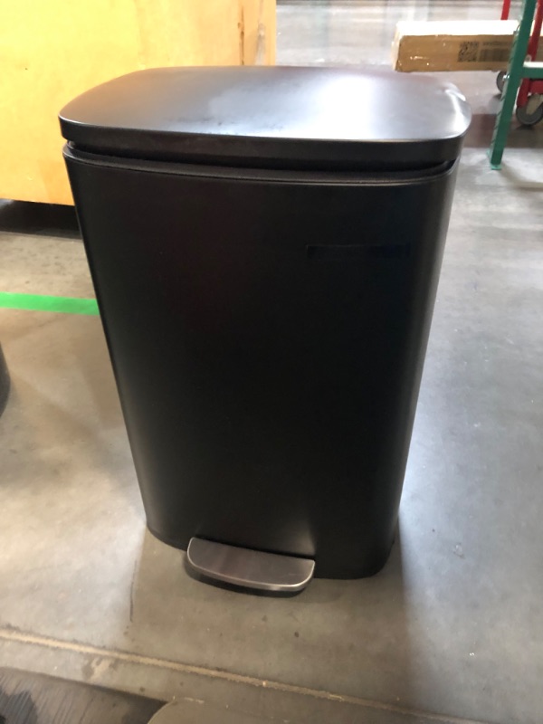 Photo 4 of ***DAMAGED - DENTED - LID WON'T SIT FLAT - SEE PICTURES***
Kitchen Trash Can with Lid for Office Bedroom Bathroom Step Trash Bin Fingerprint-Proof Garbage Bin Brushed Stainless Steel 13 Gallon / 50 Liter (Black) Black 13 G