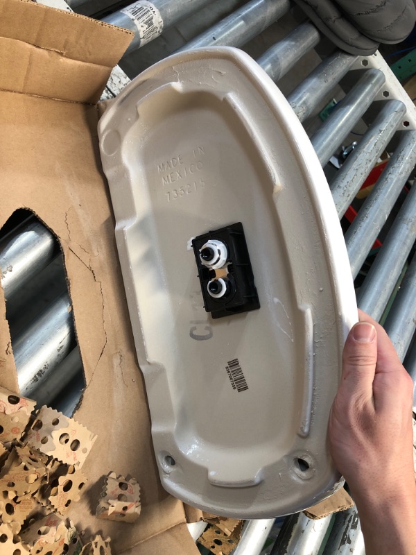 Photo 3 of ***USED - SCRATCHED - LIKELY MISSING PARTS - UNABLE TO VERIFY FUNCTIONALITY - SEE PICTURES***
American Standard Edgemere 1.1 / 1.6 GPF Dual Flush Toilet Tank Only
