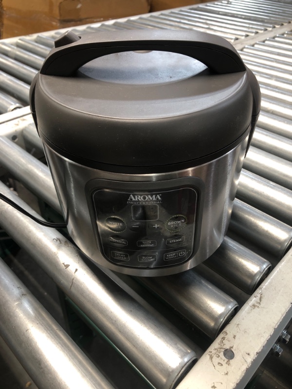 Photo 2 of ***HEAVILY USED AND DIRTY - POWERS ON - UNABLE TO TEST FURTHER - SEE PICTURES***
Aroma Housewares 1.5Qt. Rice & Grain Cooker (ARC-363NGB),Black,6-Cup Cooked / 3-Cup Uncooked