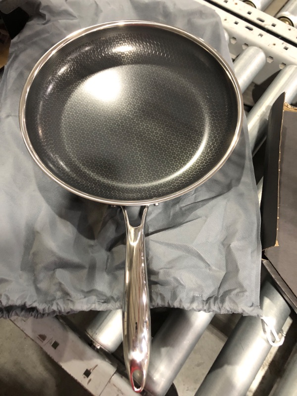 Photo 3 of ***USED LIKE NEW***Hexclad  Nonstick 12-Inch Fry Pan with Tempered Glass Lid, Stay-Cool Handle, Dishwasher and Oven Safe, Induction Ready, Compatible with All Cooktops 12-inch Pan + Lid