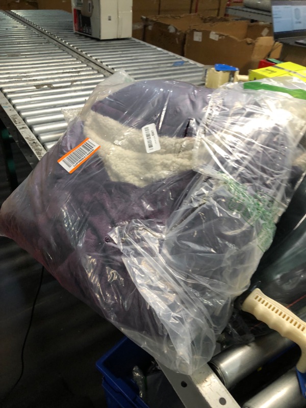 Photo 3 of **APPEARS LIGHTLY USED**
Electric Blanket Purple Heated Throw - 50"×60" Super Soft Flannel Sherpa Heated Blanket with 6 Heating Levels, 1-9hrs  Purple 50"×60"