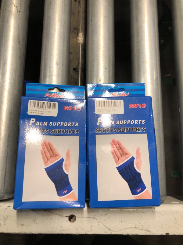 Photo 1 of (Pack Of 2) Elastic Wrist Hand Brace Gym Sports Support Wrist Gloves Hand Palm Gear Protector Carpal Tunnel Tendonitis Pain Relief, 1 Pair Blue