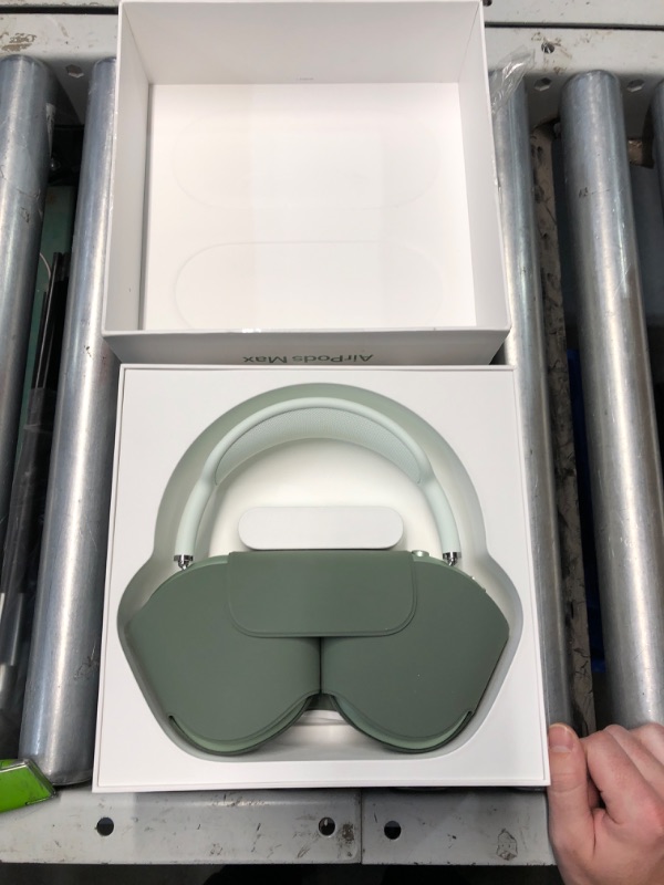 Photo 2 of (READ FULL POST) Apple AirPods Max Wireless Over-Ear Headphones, Active Noise Cancelling, Transparency Mode, Personalized Spatial Audio, Dolby Atmos, Bluetooth Headphones for iPhone – Green