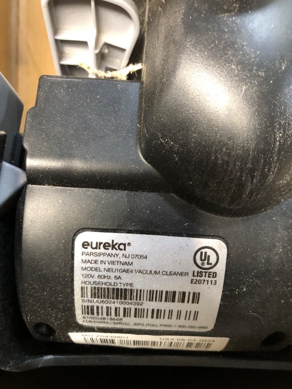 Photo 3 of ***USED - MISSING ACCESSORIES - SEE PICTURES - HANDLE LOCKING LATCH IS BROKEN - UNABLE TO TEST***
Eureka Powerful Bagless Upright Carpet and Floor AirSpeed Ultra-Lightweight Vacuum Cleaner, w/Replacement Filter, Green