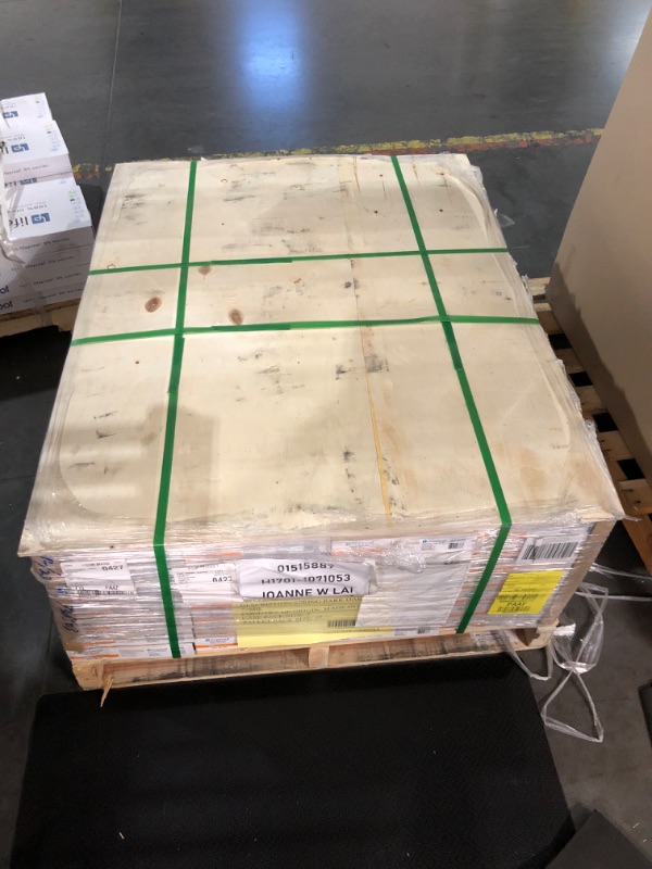 Photo 2 of (PALLET OF 28) Spring Park Oak 22 MIL X 8.7 in. W X 48 in. L Click Lock Waterproof Luxury Vinyl Plank Flooring (20.1 Sq. Ft./case)
