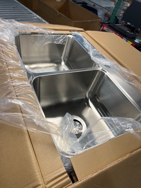 Photo 2 of ***DENT ON BOTTOM***allen + roth Hoffman Dual-mount 33-in x 22-in Stainless Steel Double Equal Bowl 2-Hole Kitchen Sink All-in-one Kit
