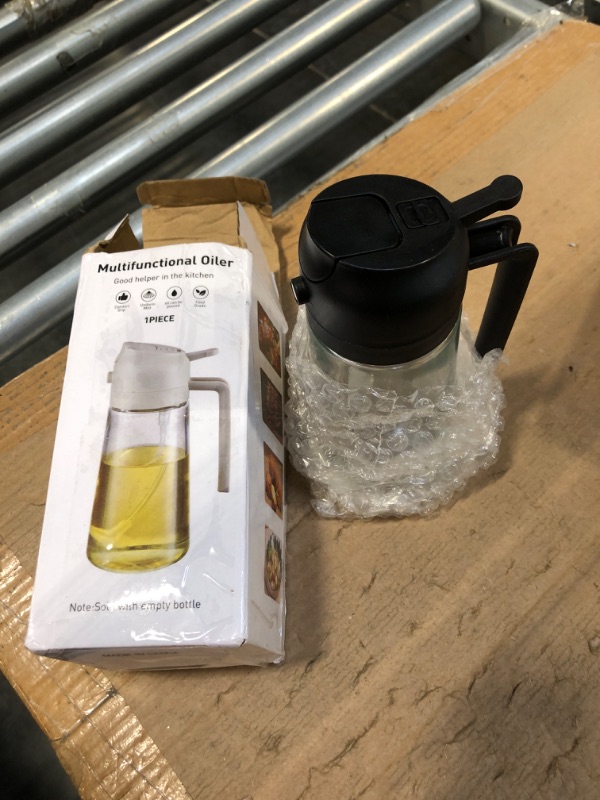 Photo 2 of 
2 in 1 glass olive oil filling bottle, 2 in 1 cooking oiler, spray, kitchen press fuel injector, used for salad making, baking, frying, barbecue, kitchen gadgets (470ml) (green)
Roll over image to zoom in







2 in 1 glass olive oil filling bottle, 2 i