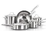 Photo 1 of Calphalon Classic Nonstick Sauce Pan with Cover 2.5-Quart Grey 2.5 Quart