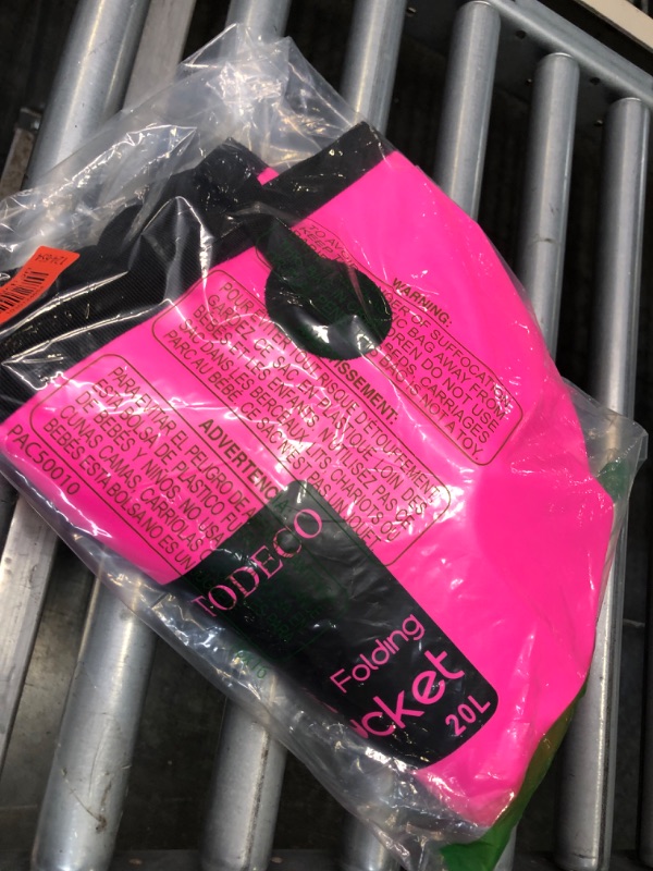 Photo 1 of AUTODECO Collapsible Bucket 5 Gallon Container Folding Water Bucket Portable Wash Basin for Camping Fishing Travelling Outdoor Gardening Car Washing Pink 1Pcs 20L