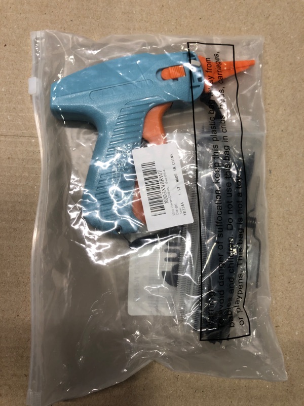 Photo 2 of ***USED** 2001 Pieces Clothes Tagging Gun, Standard Retail Price Tag Attacher Gun Kit with 2000pcs Bars Fasteners Clothes Garment Tag Attachment for Shops Retailers Warehouse Sale (Blue, Orange)
