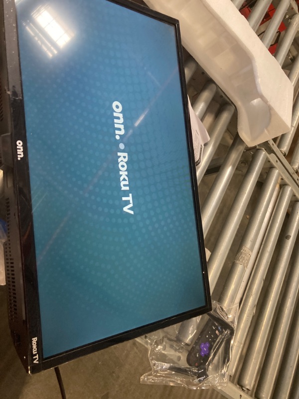 Photo 3 of ***FOR PARTS ONLY NO RETURNS AS IS***Onn 24" Class HD (720p) Roku Smart LED TV (100012590)