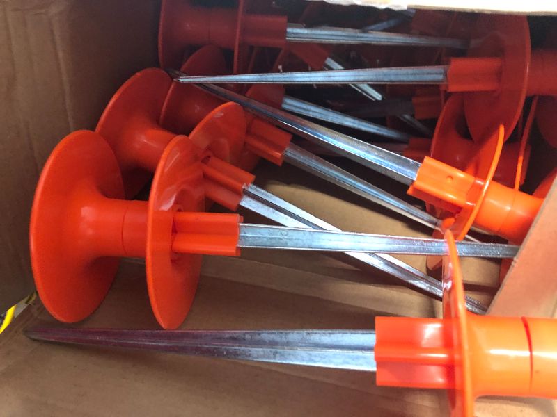 Photo 1 of 20 Pcs 10 Inch Garden Hose Guide Spike Rust Free Zinc Sturdy Metal Stake Garden Hose Stakes for Keeps Garden Hose Out of Flower Beds, for Plant Protection
